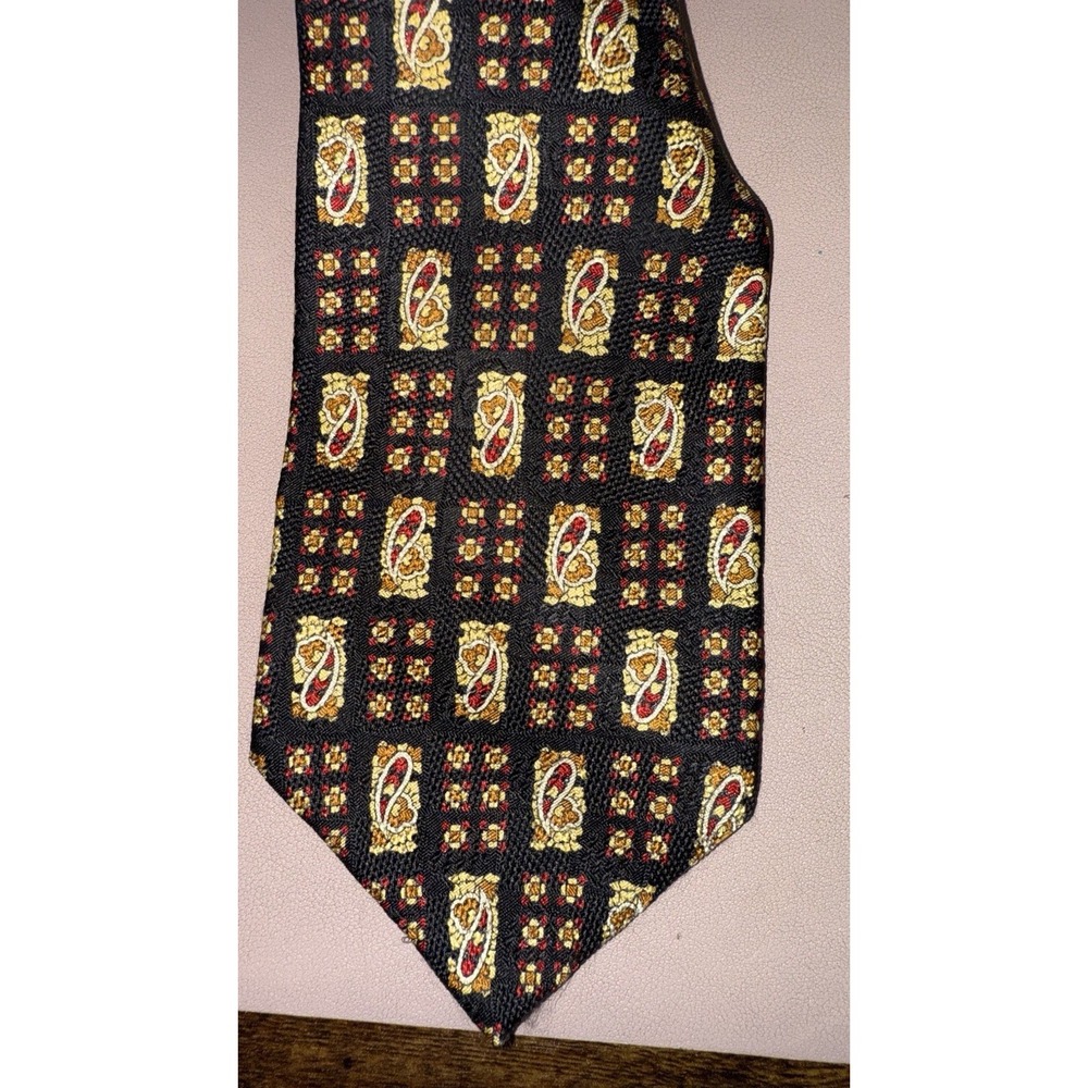 Valentino Rudy Italy 100%Silk‎ Tie Black Paisley Geometric Vintage Designer - Picture 9 of 9